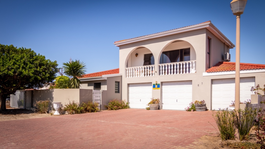 4 Bedroom Property for Sale in Velddrif Western Cape